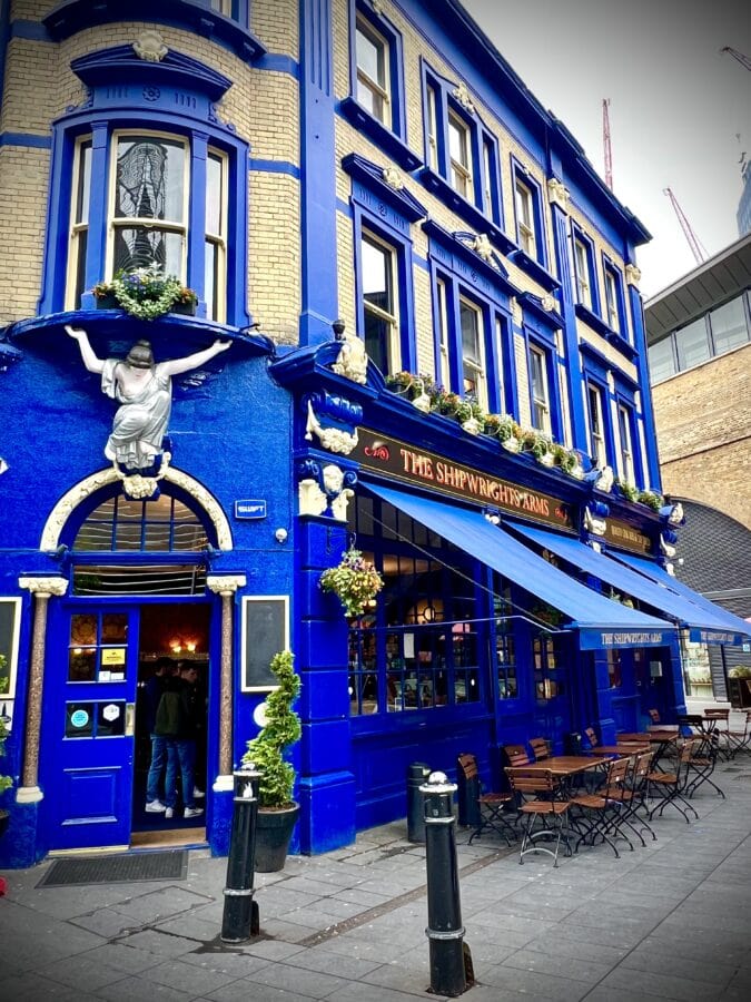 the entrance to Shipwrights Arms