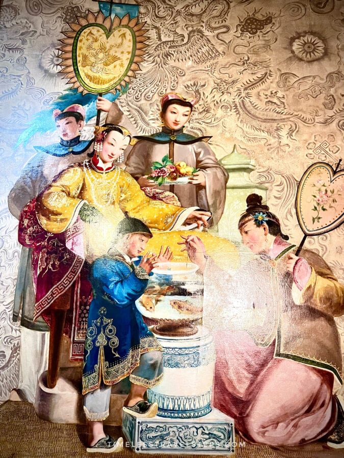 Chinoiserie-inspired wall paintings decorating the Banqueting Room of the Royal Pavilion in Brighton, showcasing intricate craftsmanship from the Regency period.